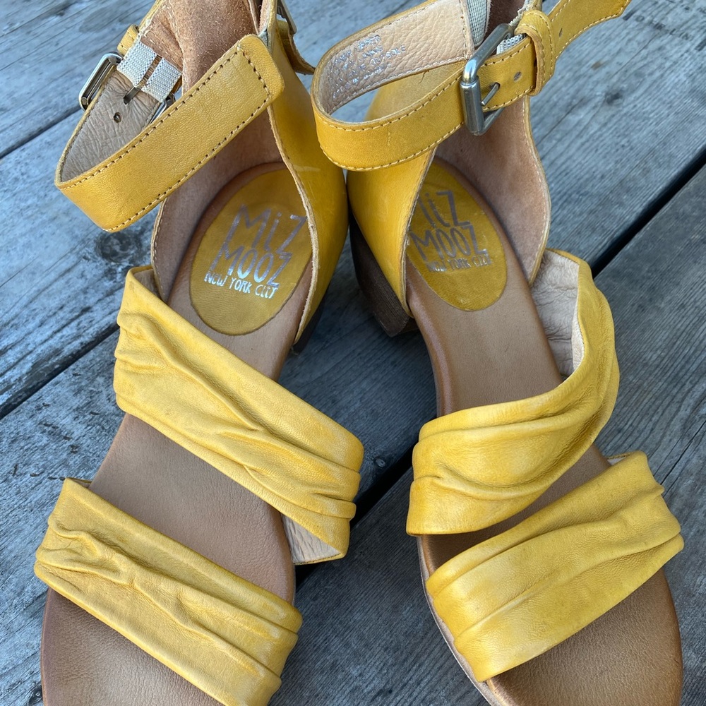 Miz Mooz Cassie Sandals Mustard Yellow Gold Leather Ankle Strap Size 38 {US 7.5}